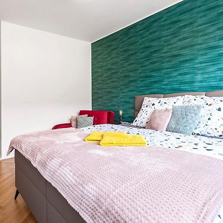 Popular Location / Street View / 4 Ppl / Netflix Daire Prag Dış mekan fotoğraf