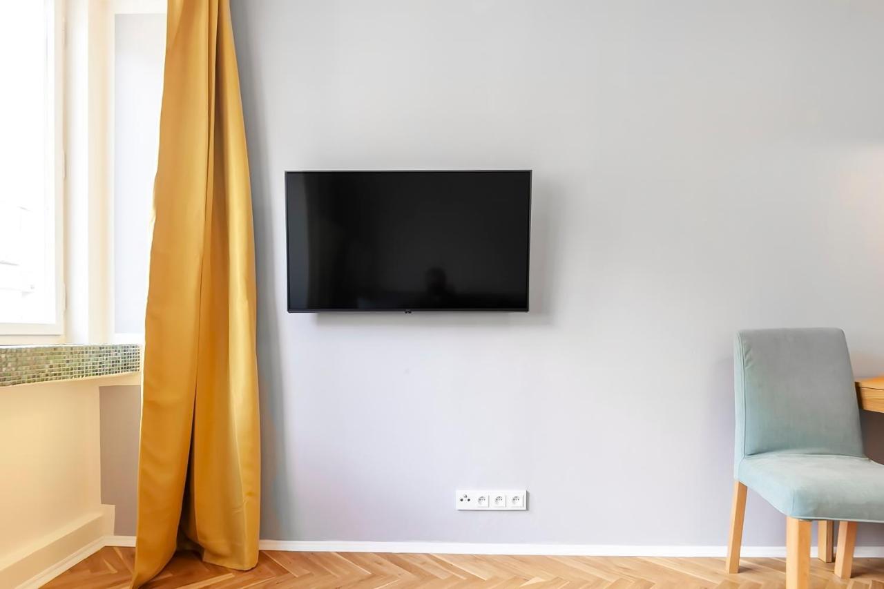 Popular Location / Street View / 4 Ppl / Netflix Daire Prag Dış mekan fotoğraf