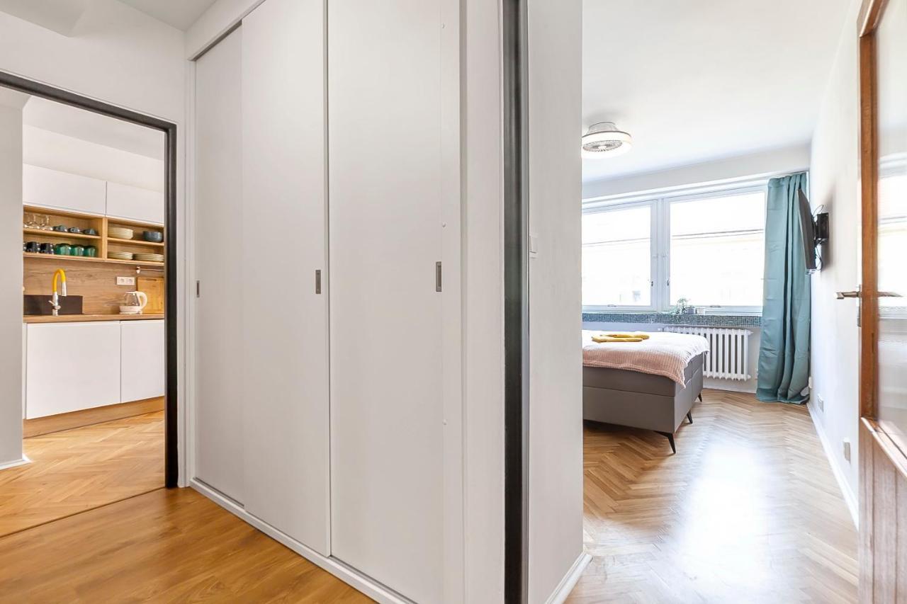 Popular Location / Street View / 4 Ppl / Netflix Daire Prag Dış mekan fotoğraf