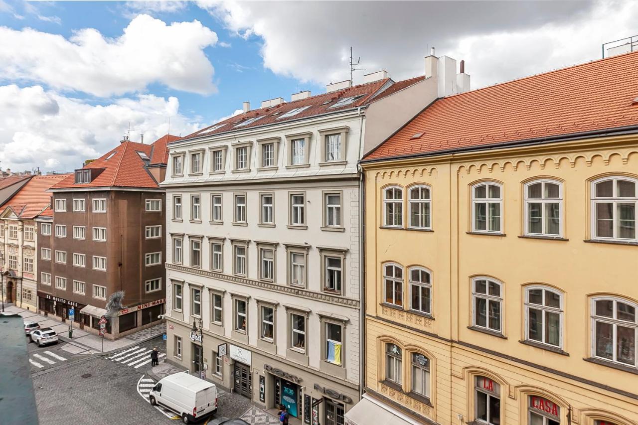 Popular Location / Street View / 4 Ppl / Netflix Daire Prag Dış mekan fotoğraf