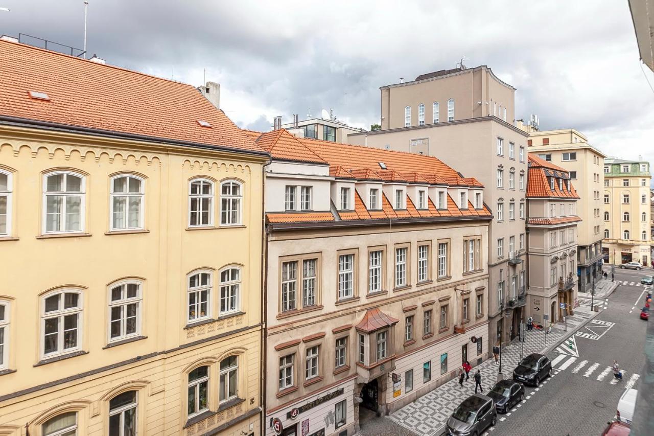 Popular Location / Street View / 4 Ppl / Netflix Daire Prag Dış mekan fotoğraf